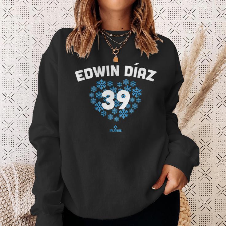 Edwin Diaz Heart New York Baseball Fansalentines スウェットシャツ 彼女への贈り物