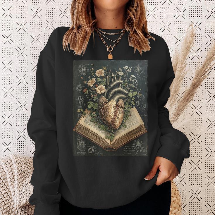 Gothic Dark Academia Botanical Anatomical Heart Vintage Book Sweatshirt Gifts for Her