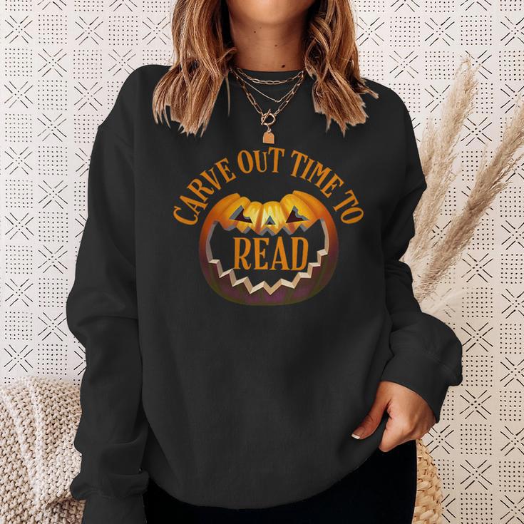 Halloween Carve Carving Read Library Pumpkin Book Sweatshirt Gifts for Her
