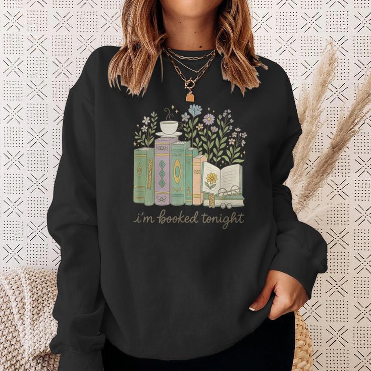 I'm Booked Tonight Cozy Floral Book Lover Graphic Sweatshirt Gifts for Her