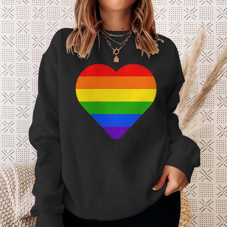 Lgbt レインボーウィングス フラッグ ハート ゲイ バイ ラブ プライド月間 Lgbtq スウェットシャツ 彼女への贈り物