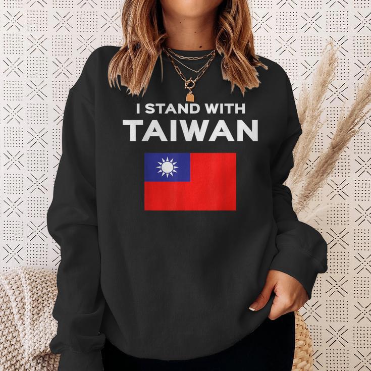 I Love Taiwan Flag Taiwanese Pride Itand With スウェットシャツ 彼女への贈り物