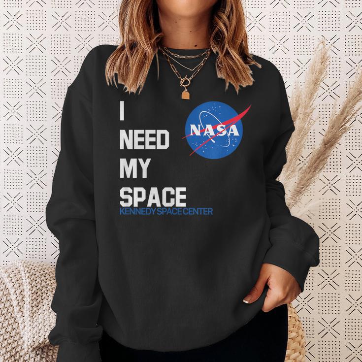 I Need Mypace Nasaケネディスペースセンター Nasaシャツ スウェットシャツ 彼女への贈り物