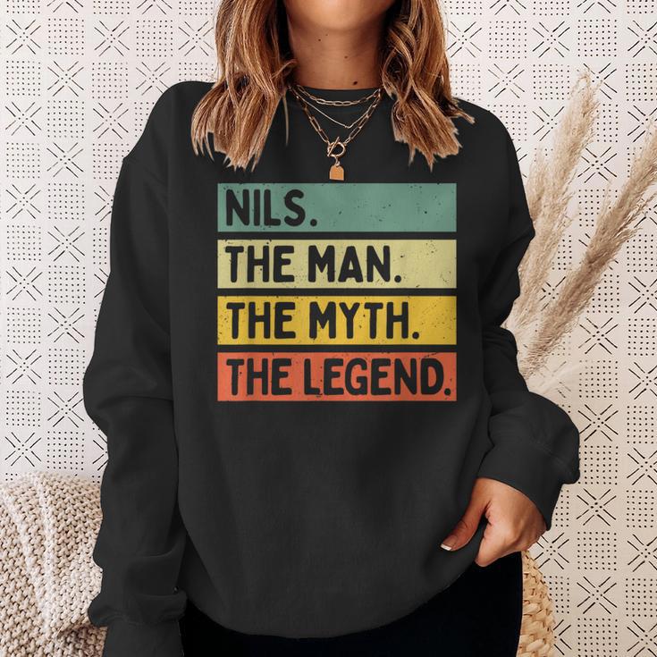 Nils The Man The Myth The Legend面白い名言 スウェットシャツ 彼女への贈り物