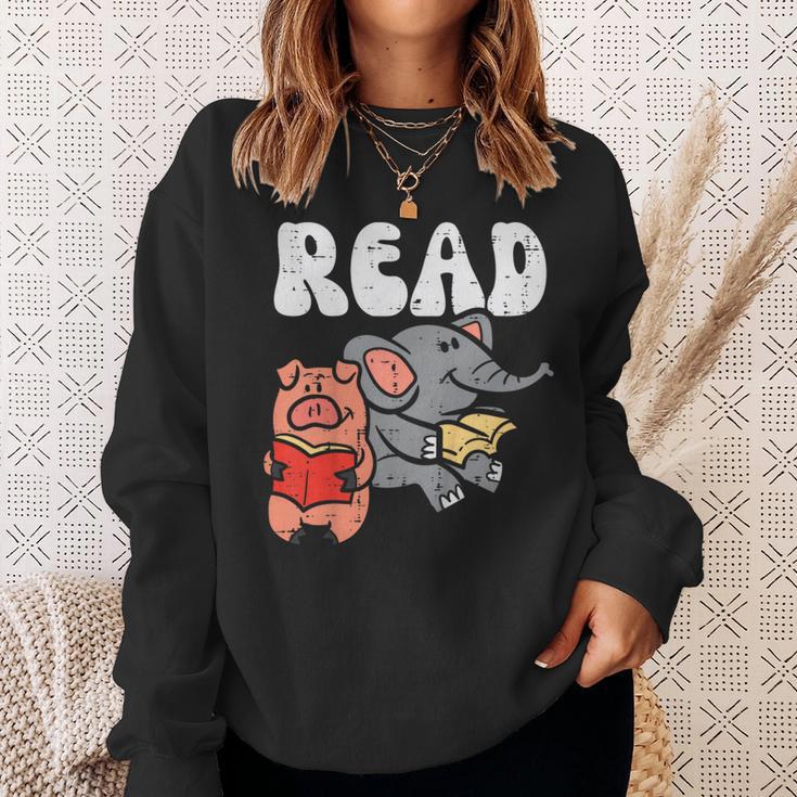 Pig Elephant Reading Cute Book Lover Bookworm Boys Girls Kid Sweatshirt Gifts for Her