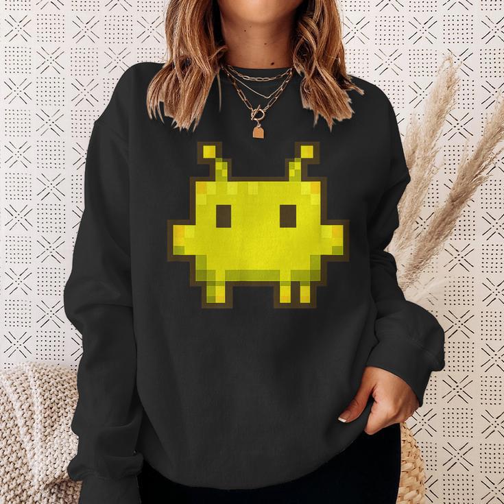 Pixel Gamer Clawd Claude Code Gaming レトロ コーディング ユーモア スウェットシャツ 彼女への贈り物