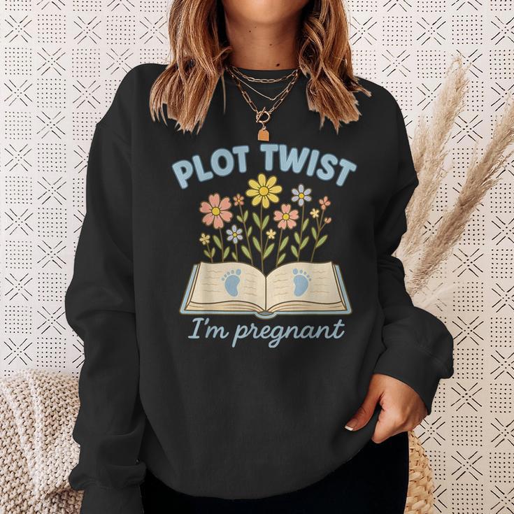 Plot Twist I'm Pregnant Literary Pregnancy Announcement Book Sweatshirt Gifts for Her