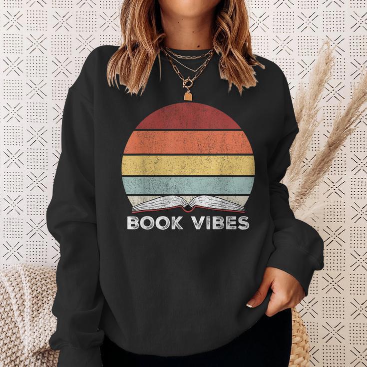 Retro Book Vibes Rainbow For Reading Lovers Vintage Sweatshirt Gifts for Her