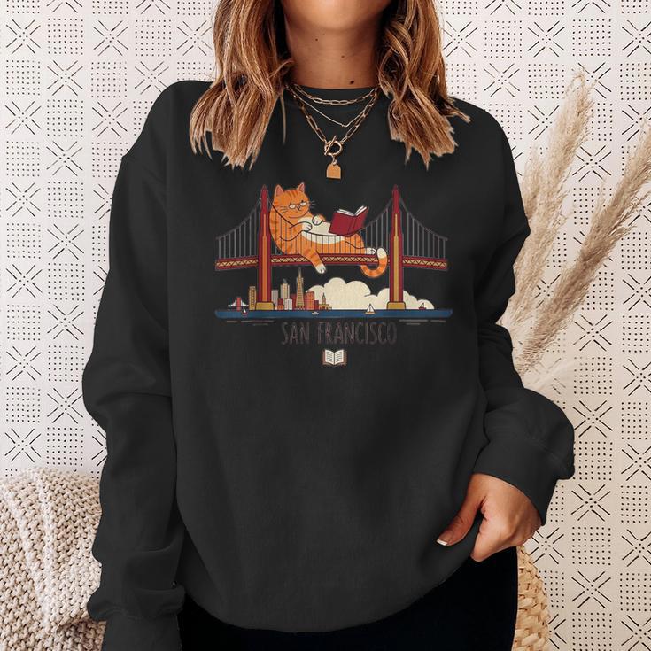 San Francisco Big Cat Reading Book Golden Gate Bridge Sweatshirt Gifts for Her