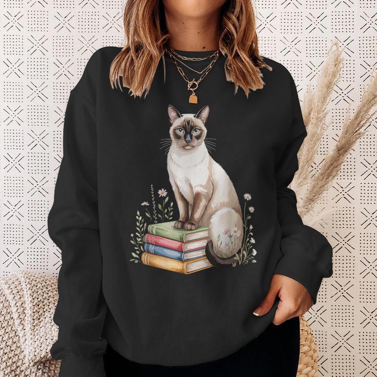 Siamese Cat Meezer Bookworm Flowers Book Reading Books Sweatshirt Gifts for Her Siamese Cat Meezer Bookworm Flowers Book Reading Books Sweatshirt Gifts for Her