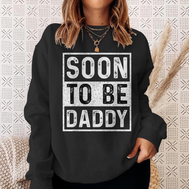 Soon To Be Daddy すぐにお父さんの発表-すぐにパパになります スウェットシャツ 彼女への贈り物