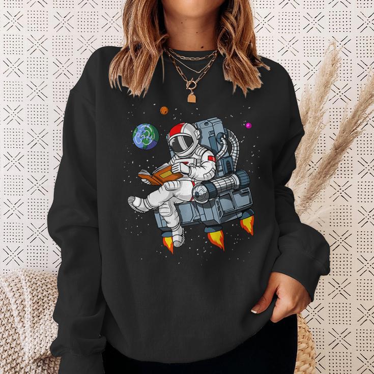 Space Astronaut Reading Book Bookworm Nerd Librarian Sweatshirt Gifts for Her