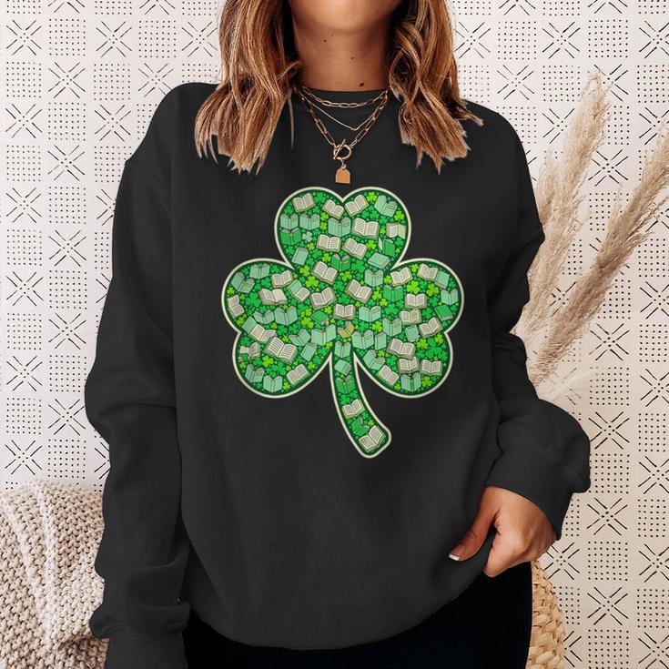 St Patricks Day Bookworm Shamrock Book Lover Sweatshirt Gifts for Her