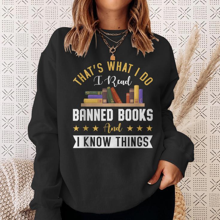That's What I Do I Read Banned Books Book Nerd Lover Sweatshirt Gifts for Her