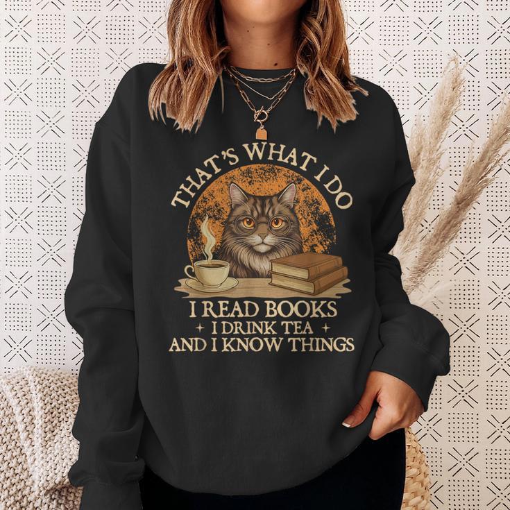 That’s What I Do I Read Books Reading Bookworm Reader Sweatshirt Gifts for Her