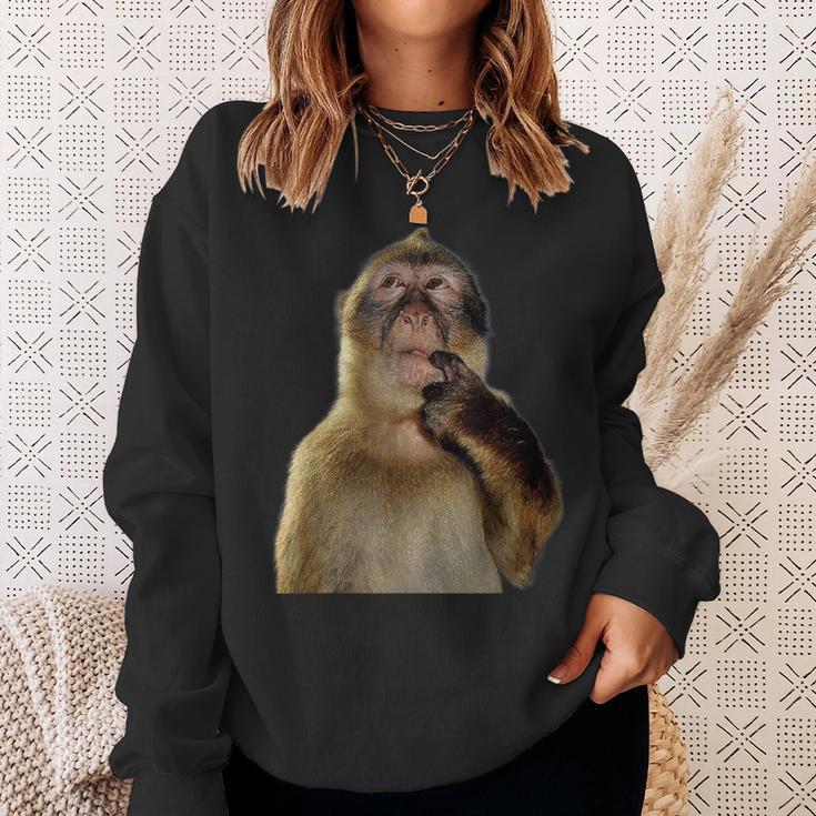 Thinking Monkey Meme スウェットシャツ 彼女への贈り物
