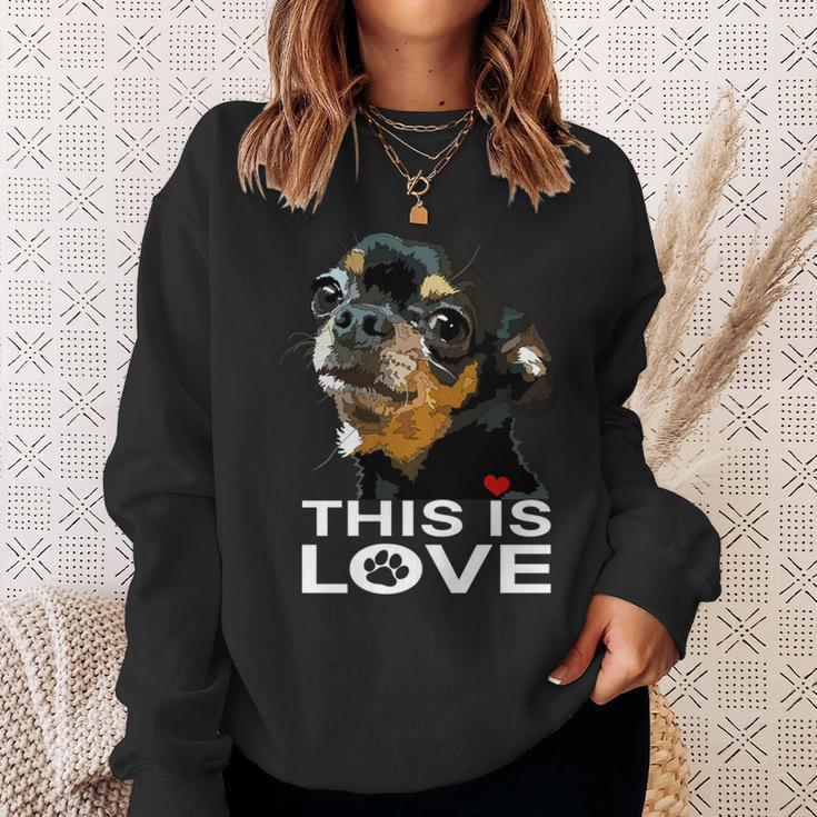 This Is Love And Tan チワワ犬 長袖tシャツ スウェットシャツ 彼女への贈り物