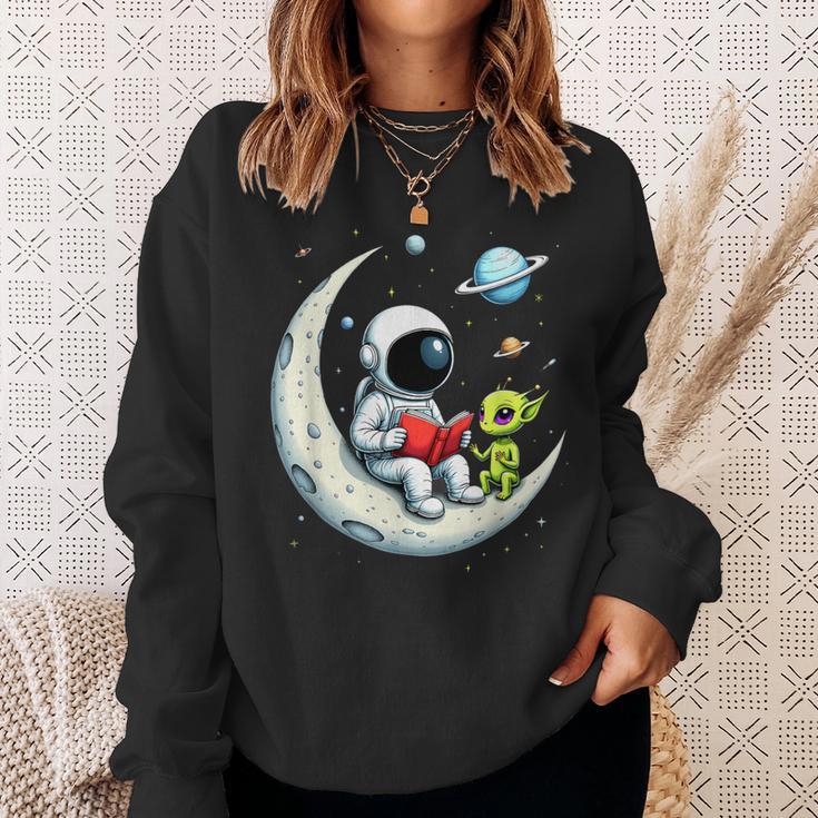 UFO Alien Astronaut Reading Book In Space Sweatshirt Gifts for Her