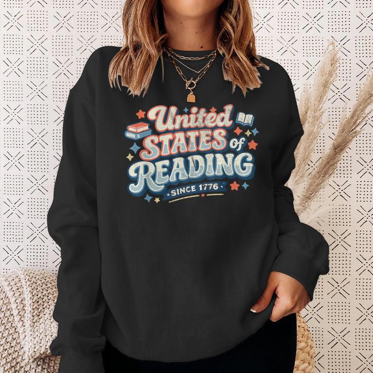 United States Of Reading Patriotic Book Lover Sweatshirt Gifts for Her