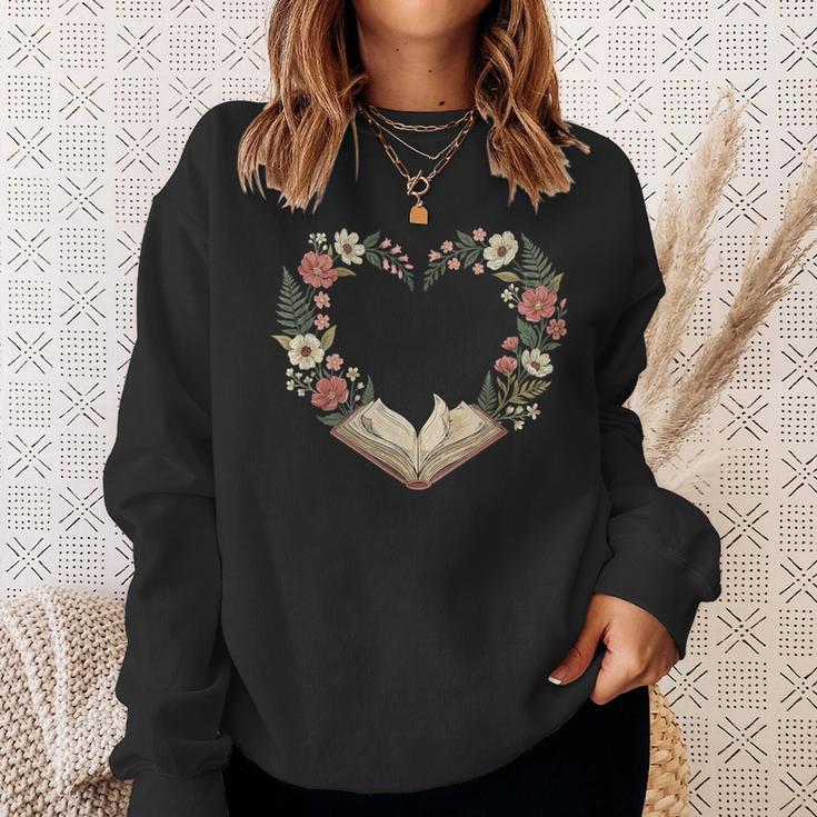 Vintage Book Lover Valentine Heart Sweatshirt Gifts for Her