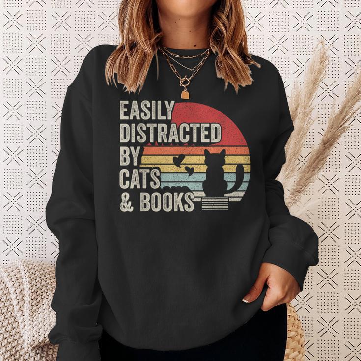 Vintage Retro Easily Distracted By Cats And Books Sweatshirt Gifts for Her