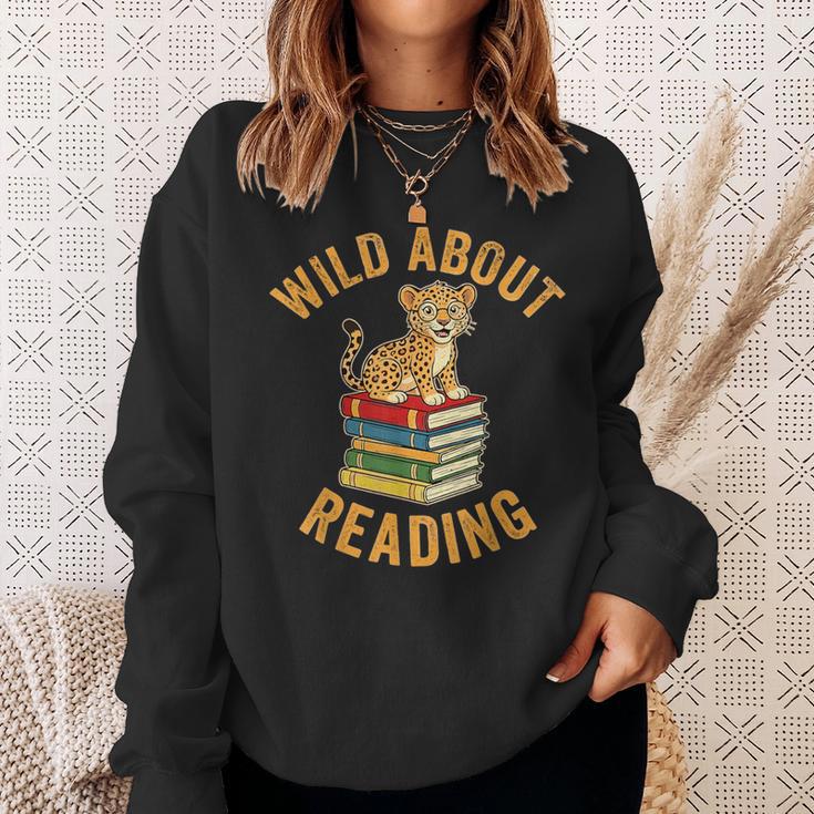 Wild About Reading Cute Leopard Teacher Kids Book Lover Sweatshirt Gifts for Her