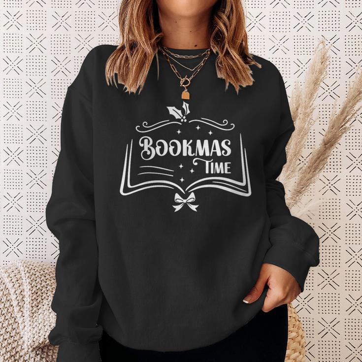Women's Bookmas Time Reading Book Lover Holiday Print Apparel Sweatshirt Gifts for Her