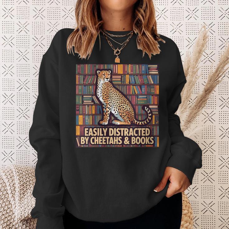 Women's Cheetah Face Women Cheetah Print Stuff Books Nerds Cheetah Sweatshirt Gifts for Her