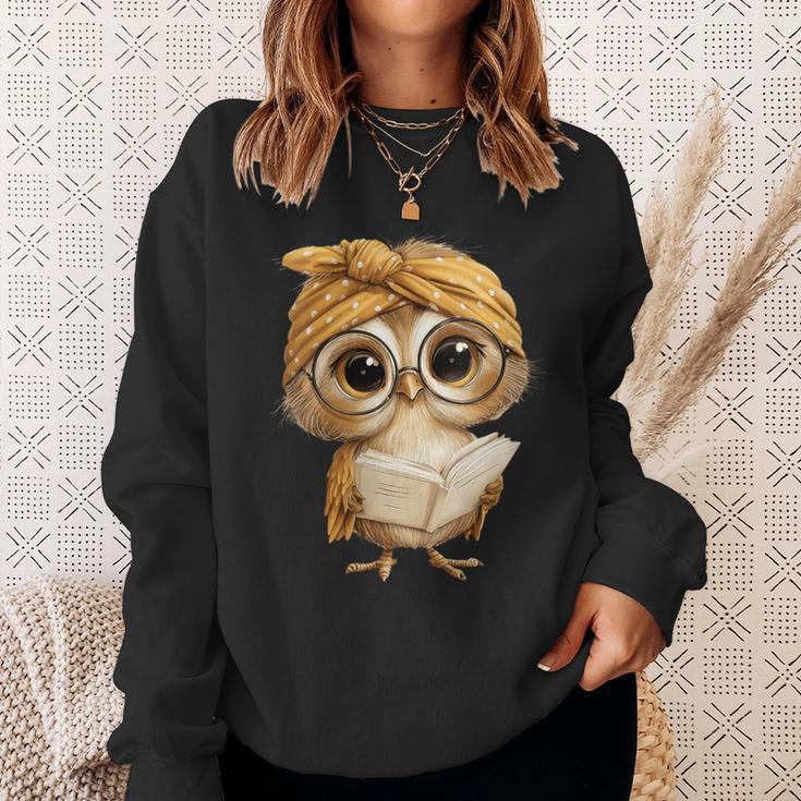 Women's Cute Wise Owl Reading Book With Headscarf Sweatshirt Gifts for Her Women's Cute Wise Owl Reading Book With Headscarf Sweatshirt Gifts for Her
