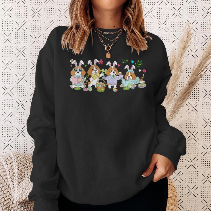 Women's Group Bunny Beagles Easter Reading Book Hunting Eggs Owner Sweatshirt Gifts for Her Women's Group Bunny Beagles Easter Reading Book Hunting Eggs Owner Sweatshirt Gifts for Her