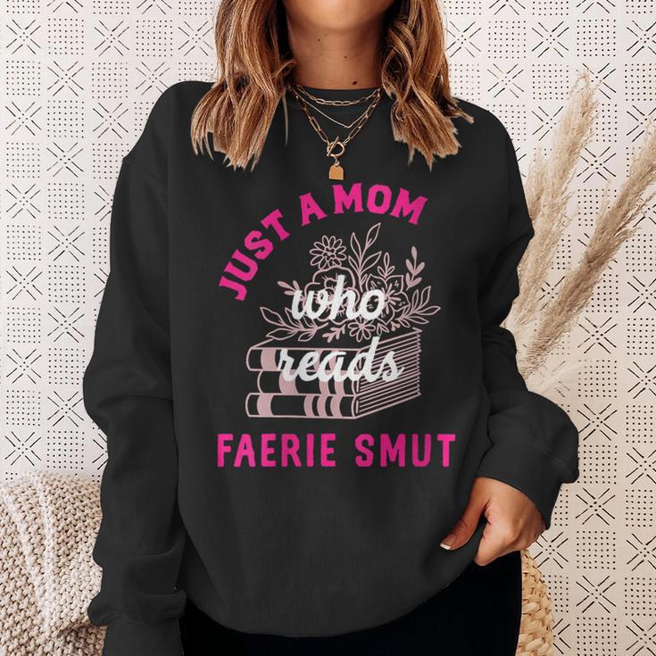 Women's Romantasy Merch For Moms Reads Fairy Smut Spicy Book Lover Sweatshirt Gifts for Her