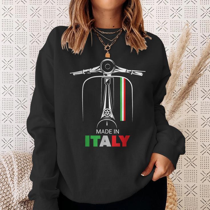 イタリアのバイカーライダーオートバイ愛イタリアスクーターバイクスクート スウェットシャツ 彼女への贈り物