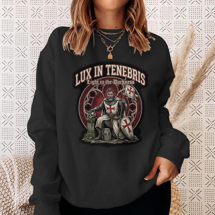 カトリック騎士団 テンプル騎士団 十字軍 十字架 ラテン 長袖tシャツ スウェットシャツ 彼女への贈り物