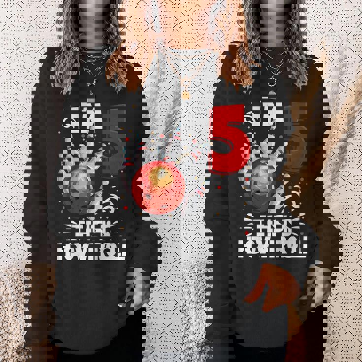 キッズ 5歳の誕生日 男の子 ボウリング This Is How I Roll 5歳 スウェットシャツ 彼女への贈り物