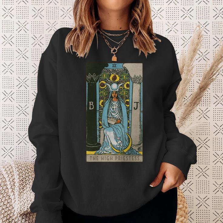 タロットカード The High Priestess ビンテージカード2 長袖tシャツ スウェットシャツ 彼女への贈り物