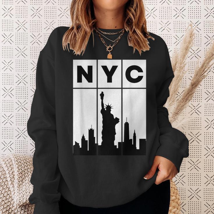 ニューヨークシティ Nyc スカイライン エンパイアステートビル スウェットシャツ 彼女への贈り物