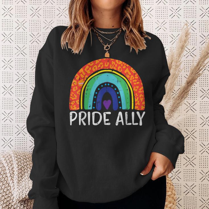 レインボーフラッグ プライド アリー ゲイプライド 月 Lgbtq Ally Lgbt スウェットシャツ 彼女への贈り物