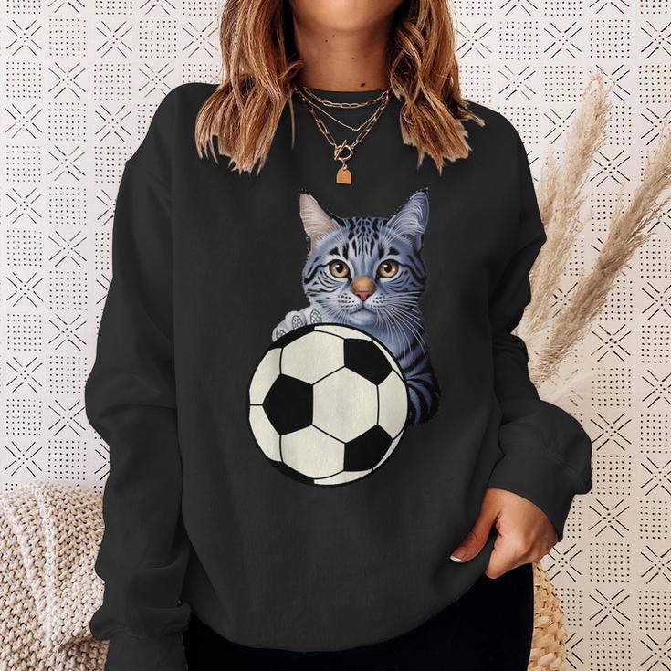 面白い猫サッカーボールグラフィック子猫のスポーツ愛好家のコスチューム スウェットシャツ 彼女への贈り物
