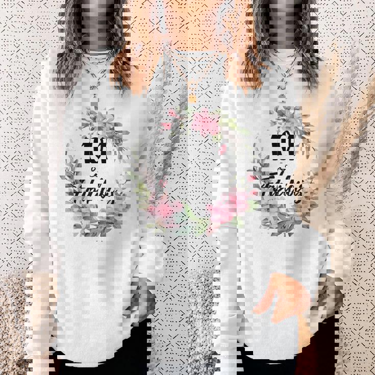 101歳＆ファビュラスフラワーパーティー 101歳の誕生日おめでとう 長袖tシャツ スウェットシャツ 彼女への贈り物