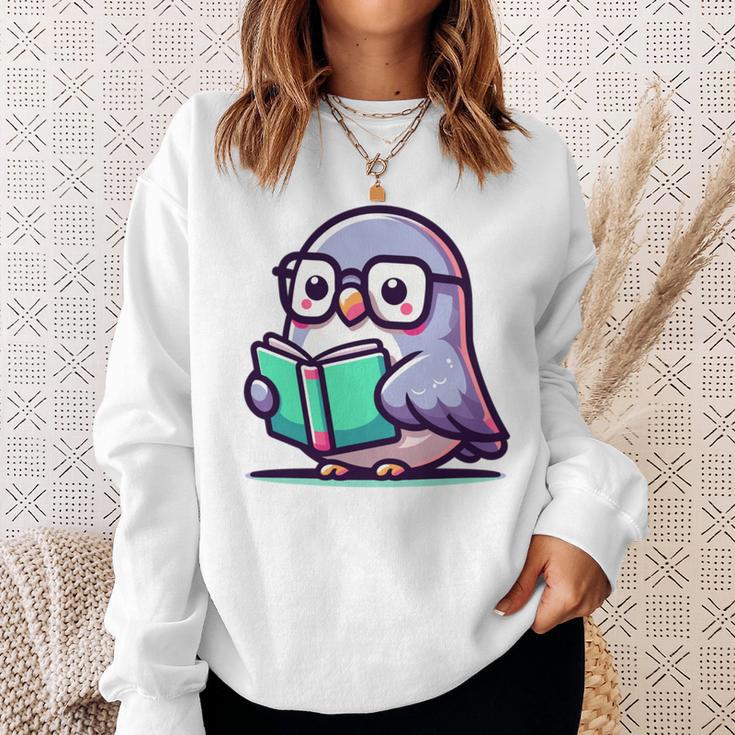 Adorable Book Lover Pigeon With Reading Glasses Cute Sweatshirt Gifts for Her Adorable Book Lover Pigeon With Reading Glasses Cute Sweatshirt Gifts for Her