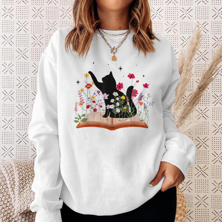 Cat Kitten Wildflower Book Pet Owner Librarian Sweatshirt Gifts for Her