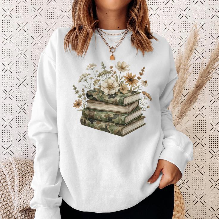 Floral Boho Flowers Books Camo Teacher Wildflowers Reading Sweatshirt Gifts for Her