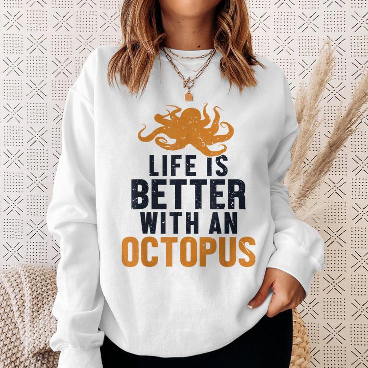 Life Is Better With An Octopus Cephalopoda 蛸 スウェットシャツ 彼女への贈り物