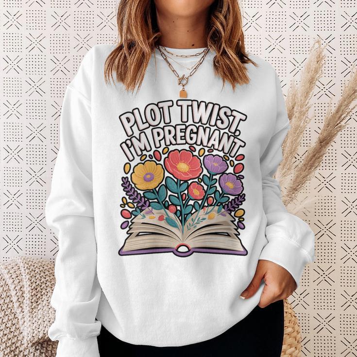 Plot Twist I’m Pregnant Book Lover Announcement Sweatshirt Gifts for Her