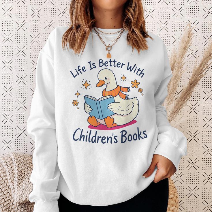 I Still Read Children’s Books Cute Duck Reading Book Lover Sweatshirt Gifts for Her