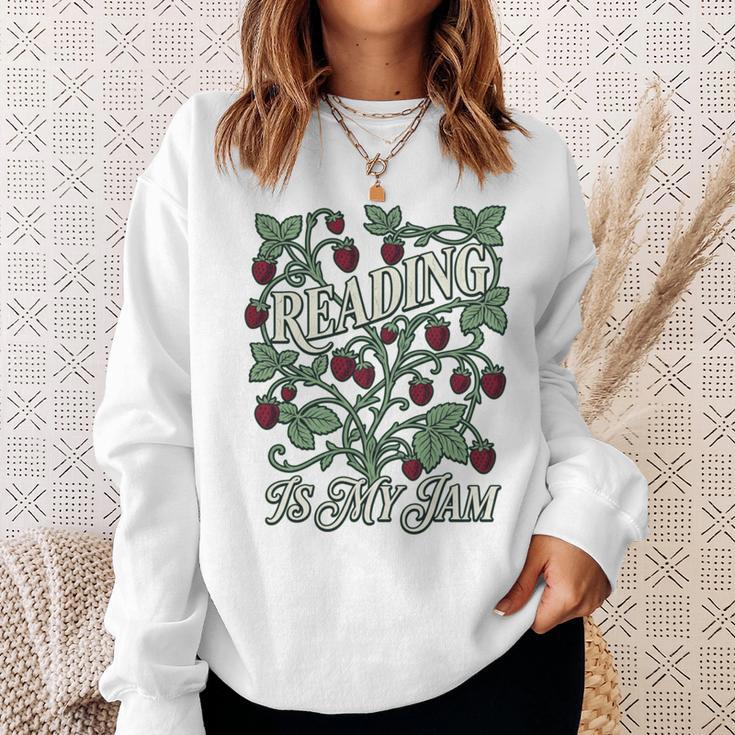 Reading Is My Jam Book Lover Botanical Strawberry Art Comfort Colors Crop Top Sweatshirt Gifts for Her Reading Is My Jam Book Lover Botanical Strawberry Art Comfort Colors Crop Top Sweatshirt Gifts for Her