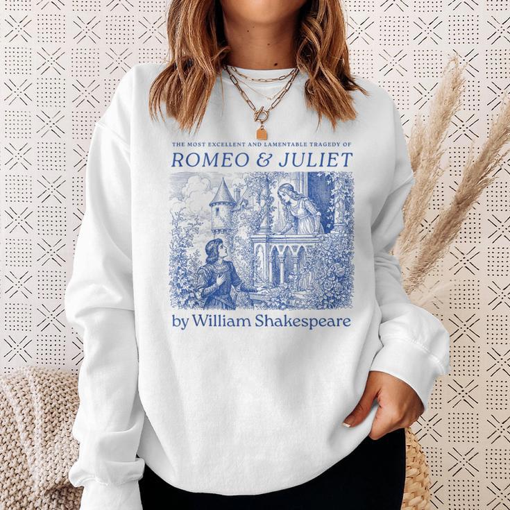 Romeo Juliet Shakespeare Hamlet Book Lover Bookworm Cute Sweatshirt Gifts for Her Romeo Juliet Shakespeare Hamlet Book Lover Bookworm Cute Sweatshirt Gifts for Her