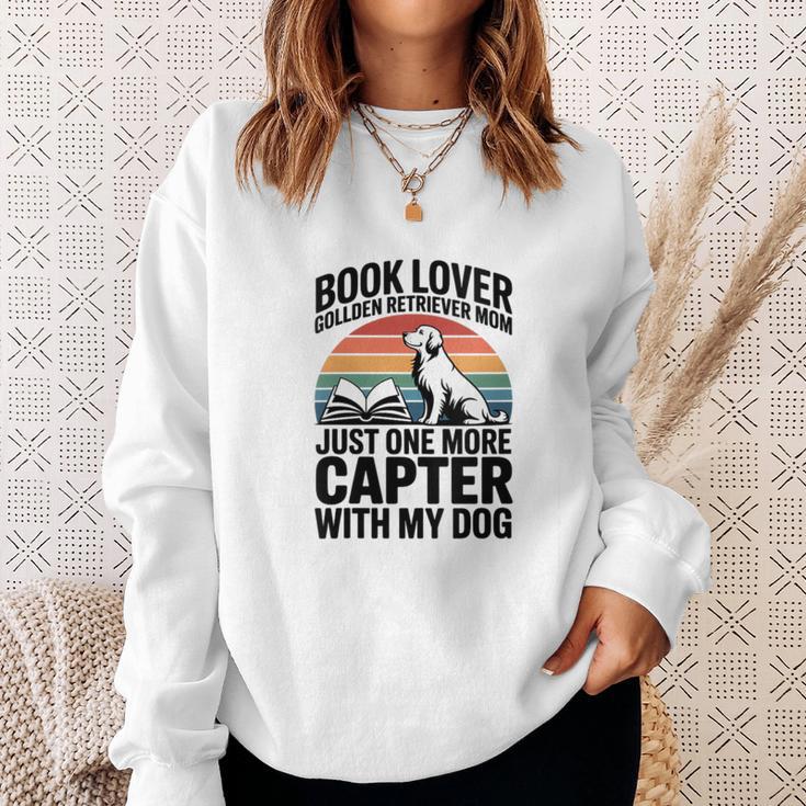 Women's Book Lover Golden Retriever Mom Just One More Chapter Sweatshirt Gifts for Her