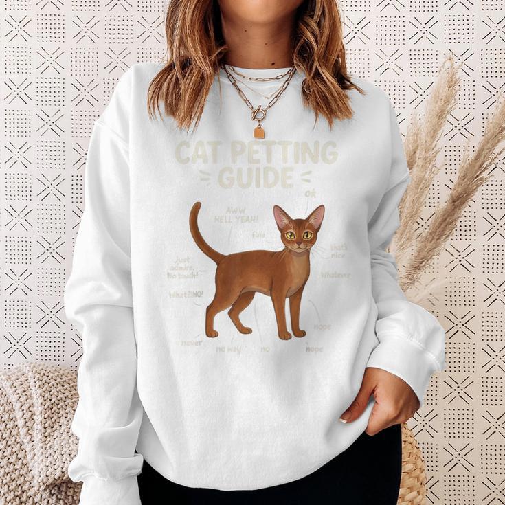 アビシニアン猫ふれあいガイド 面白い猫好き スウェットシャツ 彼女への贈り物