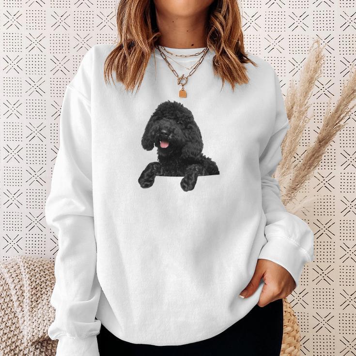 ブラックラブラドゥードル ポケット入り ラブラドゥードル犬愛好家 長袖tシャツ スウェットシャツ 彼女への贈り物
